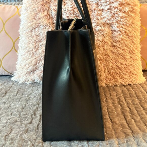 Michael Kors XL Mercer Tote Handbag Signature Coated Canvas Silver Hardware NWT - Picture 6 of 13